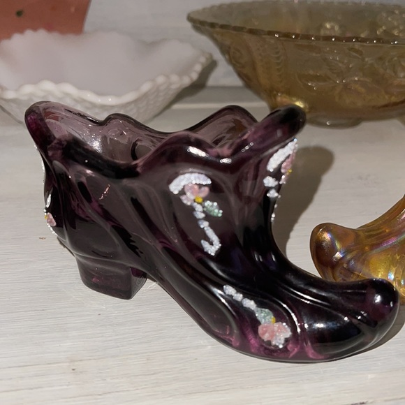 Handpainted Fenton shoe 🖤😍 - Picture 3 of 4